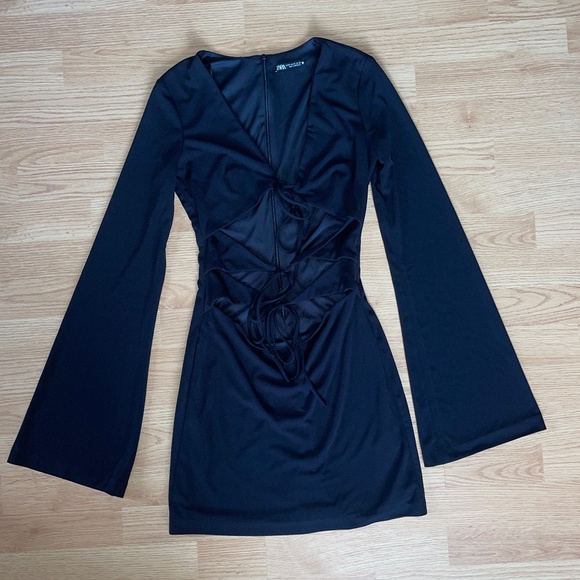 Zara Dresses & Skirts - Zara Black Long - Flare Sleeve Mini Stretch Cut Out Dress Size XS
